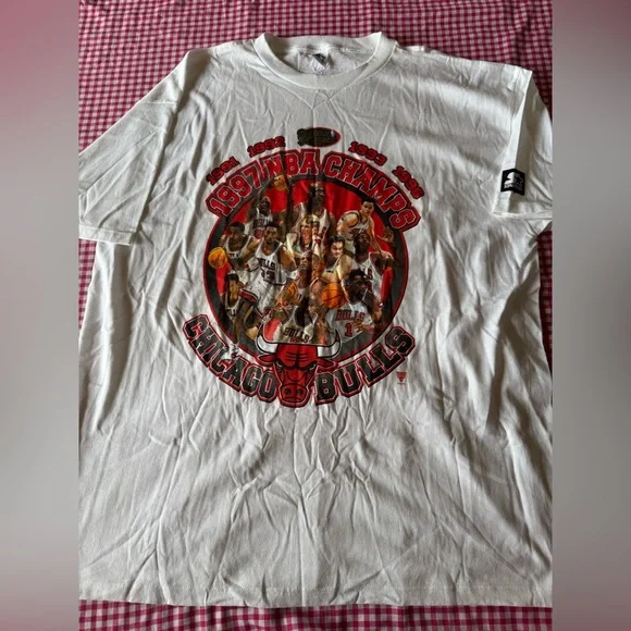 Vintage Starter 1997 Chicago Bulls Champs T-Shirt EUC XL